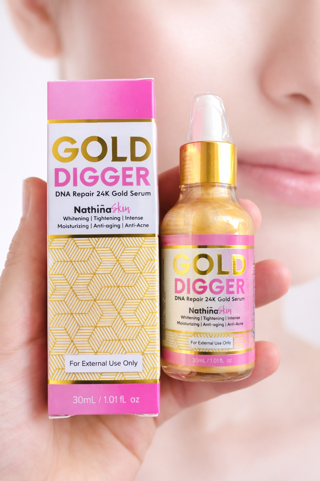 Nathina Skin Gold Digger 24K Gold Serum Aufhellung Straffung Feuchtigkeitsspendend Anti-Aging Anti-Akne Leichte Feuchtigkeitspflege für alle Hauttypen