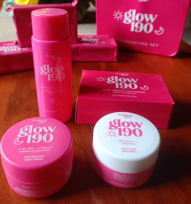 Transformed Skin Glow 190 Rejuvenating Set Facial Skincare Kit for Skin Repair and Moisturizers - Debsline.co  -  