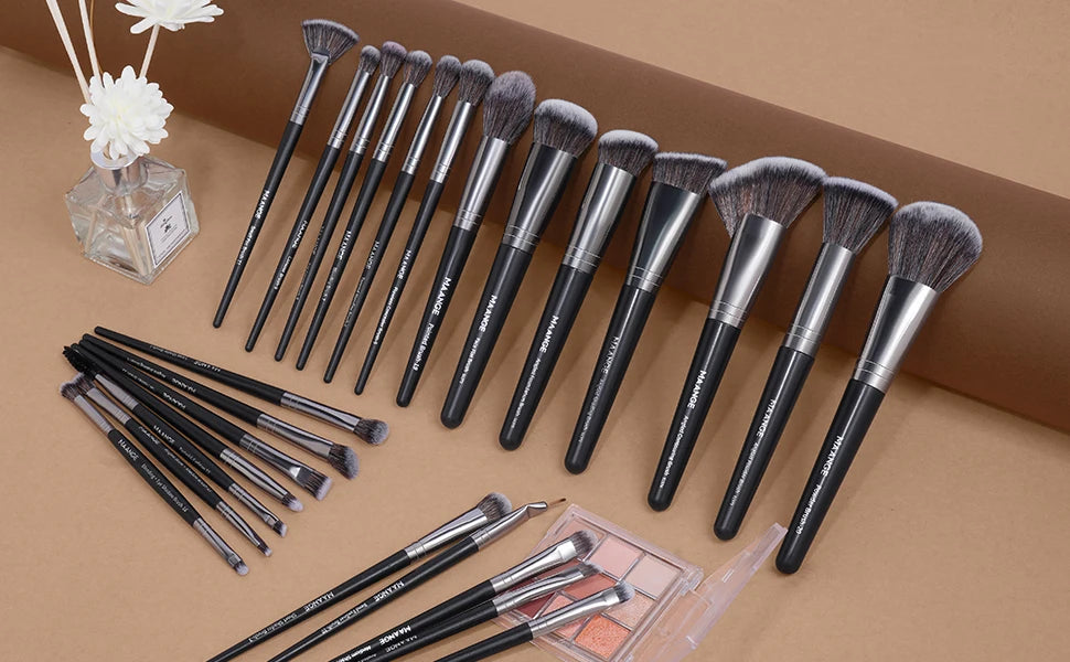 MAANGE 25-Piece Professional Makeup Brush Set – Complete Face & Eye Collection